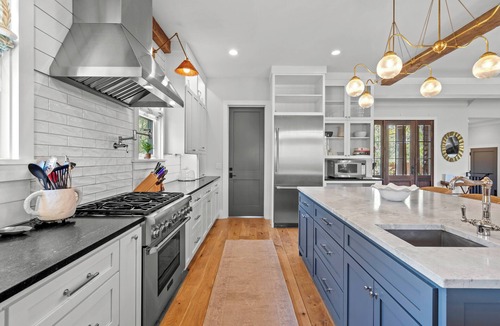 Vanderhorst Plantation House | 714 Glossy Ibis Lane by Akers Ellis Rentals