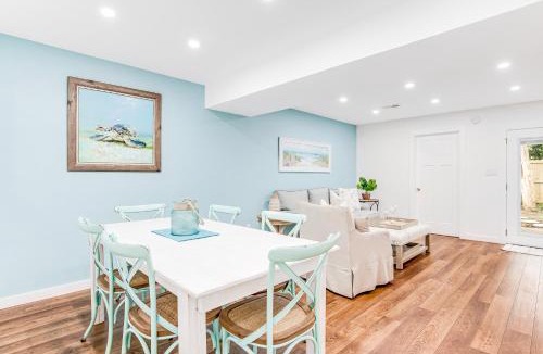 Mount Pleasant House | 952 Fowler Court