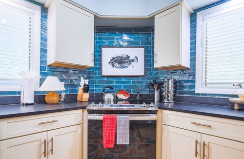 Isle of Palms House | A Beach House the Whole Family Will Love! Steps to the Beach, Dog-Friendly, Bunk Bedroom & Fun!