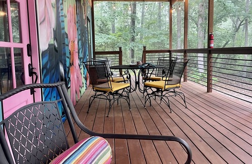 Marble Falls House | Adorable secluded Shipping Container near Bufffalo National River