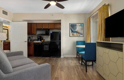 Kissimmee Resort | All Suite Resort near Old Town Amusement Park and Disney World
