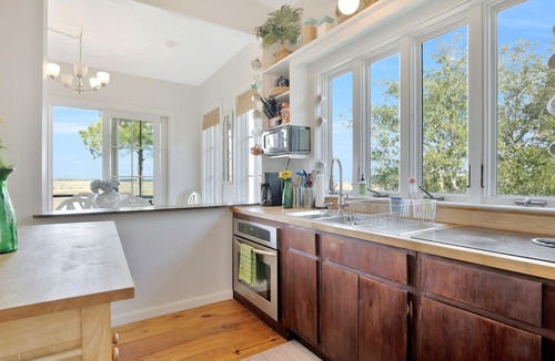 Folly Beach House | Amazing Views - Heated Pool - Hot Tub - 5 beds - walk to beach!