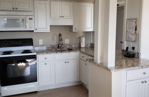 Folly Field Villa | AUG17-21&: OCEANVIEW 2026 REMODEL 50yd to beach3RD FL/SouthbalconyLG Shower2POOL