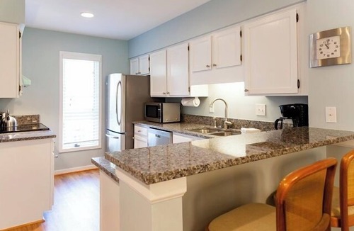 Isle of Palms Condo | Award-Winning Resort Amenities | Racquet Club 10
