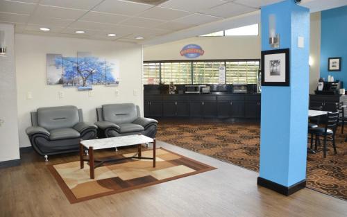 Santee Hotel | Baymont by Wyndham Santee
