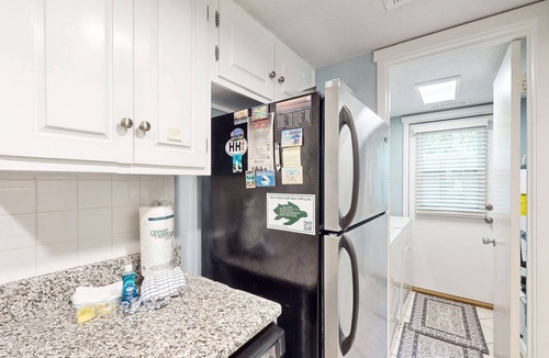 Hilton Head Island House | Beach villa with pool, entertainment, washer/dryer & lovely patio - beach access