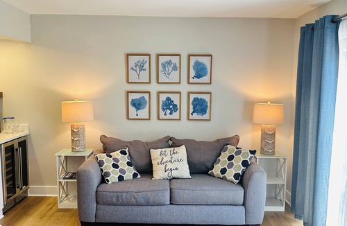 Shipyard Plantation Villa | Beachwalk 165 - Renovated villa just steps from beach & pool in Shipyard HHI