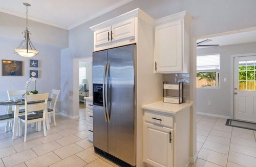 South Sarasota House | Beautiful 4 Bedroom/3 Bath Home with Pool, Minutes from Siesta Key, Pet Friendly