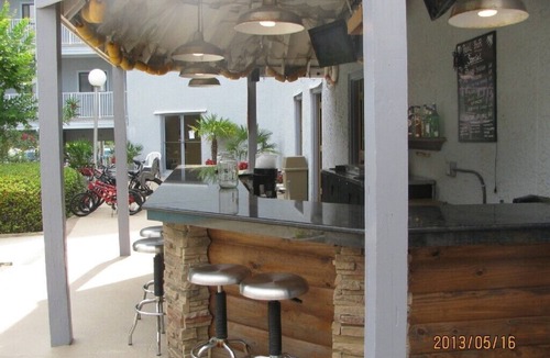 Palmetto Dunes Condo | Beautiful Beachside Resort-Indoor/Outdoor Pools/Tennis/Hot Tub/WIFI