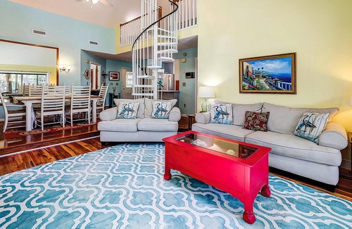 Oak Grove House | Beautiful Dog-Friendly Home w/Wonderful Golf Course Views, Free WiFi, & A/C