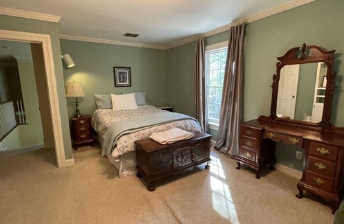 Lexington House | Beautiful Large Colonial Home in Lexington near USC, Columbia and Lake Murray.