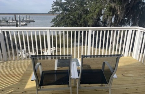 Daufuskie Island House | Beautiful Loft with Dock on Intercoastal waterway Gorgeous Sunset Come by Boat