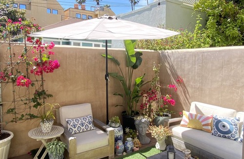 Ocean Park House | Beautiful Modern Townhouse at Santa Monica Beach