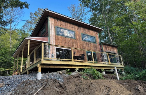 Strafford Cottage | Beautiful Timberframe Cottage Nestled in Kumari of the Woods