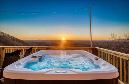 East Ellijay House | Best Views, Golf/Theater/GameRoom/HotTub7min to Town