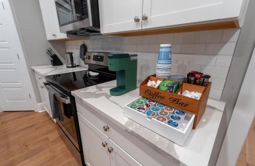 North Charleston House | Big Modern Home with Ample Parking