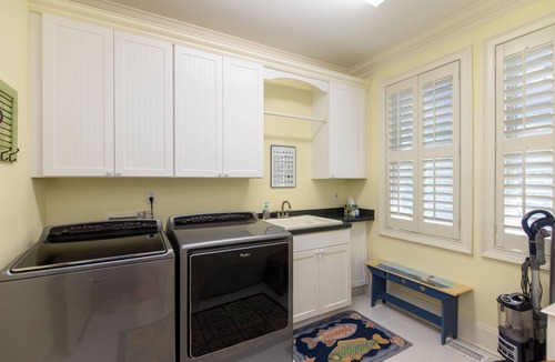 Edisto Island House | Blue Crab Basin | Marshfront Retreat with Private Tidal Dock | 3 Blocks to Beach Access