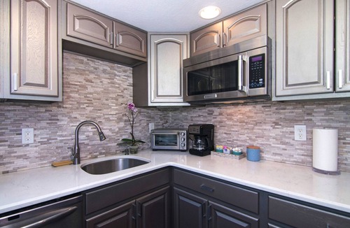 Cocoa Beach Cottage | Blue Sky Beach Cottage- 1 block to the beach and in downtown Cocoa Beach!