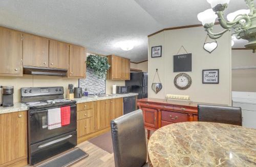 Russellville House | Bonneau Vacation Rental w/Private Yard!