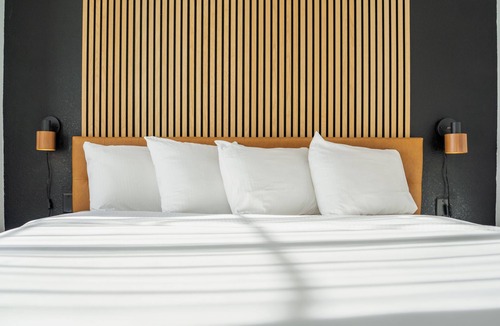 Bentonville Hotel | Boutique Stay: Sleek King Bed at The Block Hotel