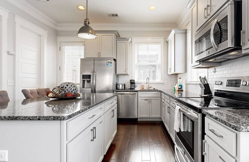 Historic Downtown Savannah House | Bright & beautiful home with a darling patio, WiFi, central A/C, & gas grill