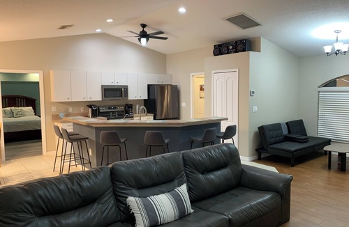 Englewood East House | Charming 3-bedroom house in Englewood within minutes of beaches and golf.