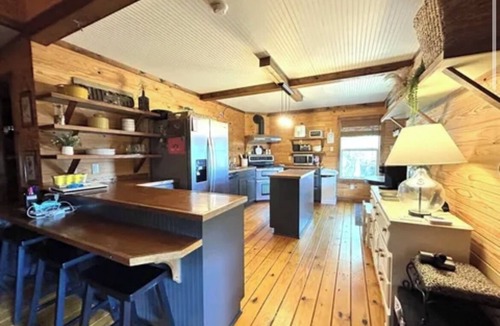 Farmerville House | Charming lakefront 2-bedroom house in Farmerville, Louisiana