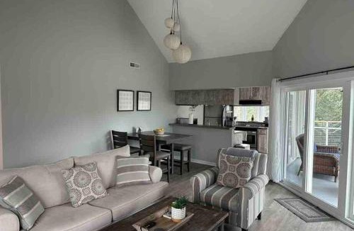 Folly Beach Apartment | Charming Quiet 1 Bd Condo
