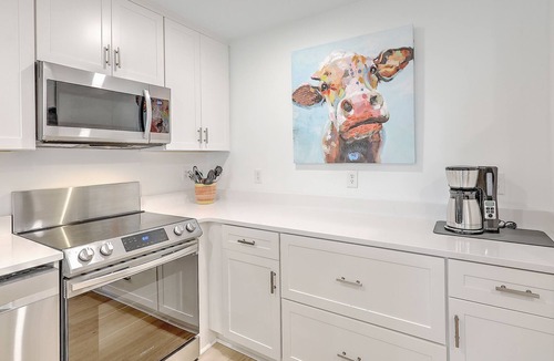 Sullivan's Island Apartment | Charming Sullivans Island Bungalow