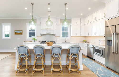 Isle of Palms House | CLOSE TO CHARLESTON/ROOFTOP/LUXURY AMENTIES/POOL/OCEAN VIEW/FANTASTIC FALL RATES