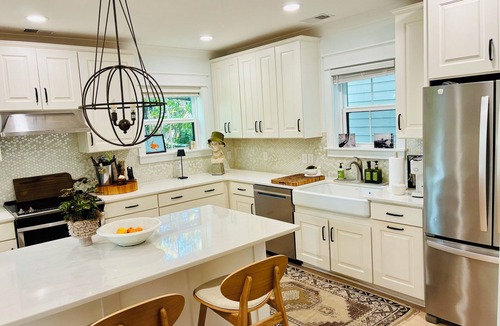 Old Village House | Coastal Retreat Minutes to Sullivans Island and downtown Charleston
