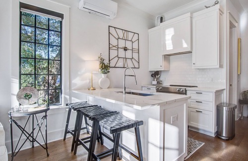 Old Village House | Colb's Castle - Mt Pleasant, SC
