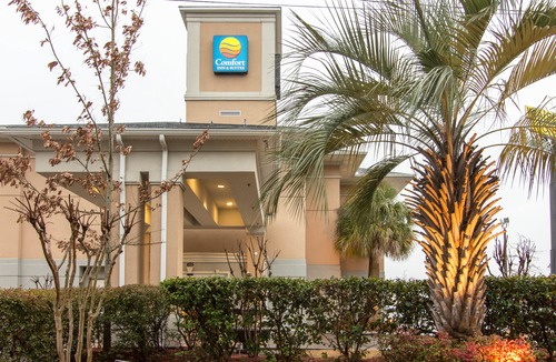 North Charleston Hotel | Comfort Inn & Suites Convention Center
