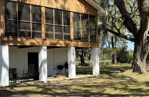 Rantowles Cabin | Cottage on the Toogoodoo Creek - Enjoy a peaceful retreat with dock & boat ramp