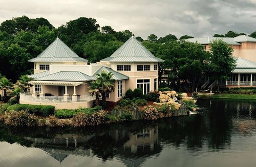 Palmetto Dunes Resort | Courtyard View - 2 Bedroom - Marriott's SurfWatch - Full Resort Access