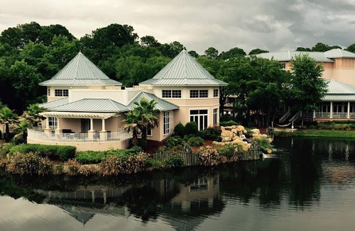 Palmetto Dunes Resort | Courtyard View - 2 Bedroom - Marriott's SurfWatch - Full Resort Access