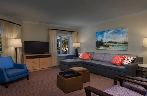 Palmetto Dunes Resort | Courtyard View - 3 Bedroom - Marriott's SurfWatch - Full Resort Access
