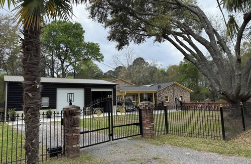 Rantowles Cottage | Cozy 1-bedroom cottage in amazing Ravenel with AC