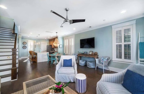 Old Village House | Cozy 3 Bedroom Home Near Sullivans Island