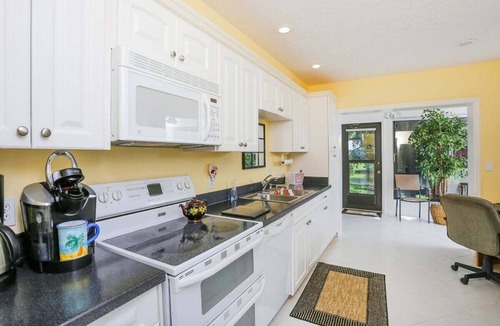 Myrtle Trace House | Cozy 3BR/2BA Lakeside Villa Close To Area Beaches - Happy Trails