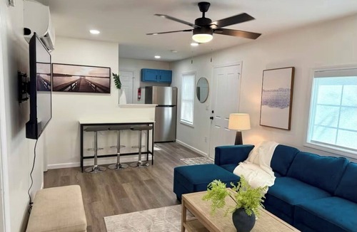 North Charleston House | Cozy and Convenient- 5 min to Airport