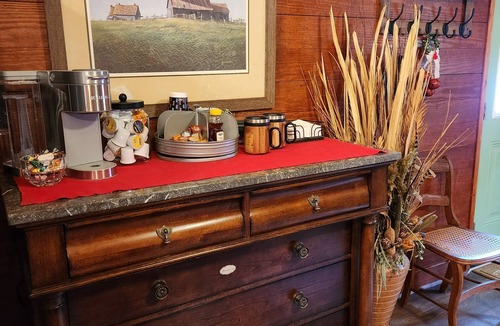 Ellabell Cabin | Cozy fishing cabin with stocked pond, near Savannah. Fenced- pet friendly!