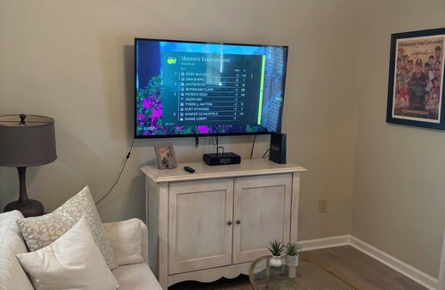 Starkville Condo | Cozy, functional condo located in the heart of the Cotton district.