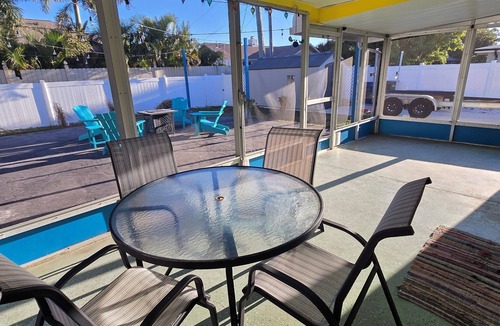 South Venice House | Cozy home with private lanai & patio. Parking for boat & camper w elec & h20!