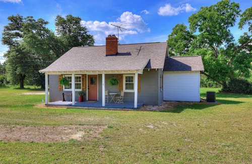 Aiken Cottage | Cozy Magnolia Cottage at Mill Race Farm, Bring your horse, 10 minutes to Aiken