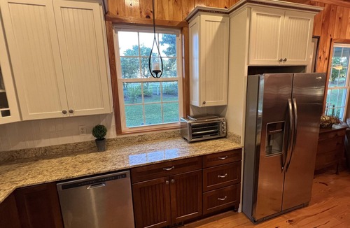 Manning Cottage | Creekside Country Cottage- minutes away from I-95