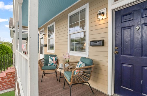 Mid-City House | Cute Pool + Porches on Greenway near FQ, Streetcar, Cute & Bright 3BR on Greenway!