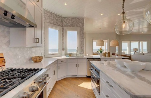 Isle of Palms House | Discounts! Beautifully decorated 206 Ocean Blvd. Oceanfront, Pool/Hot Tub, Elevator