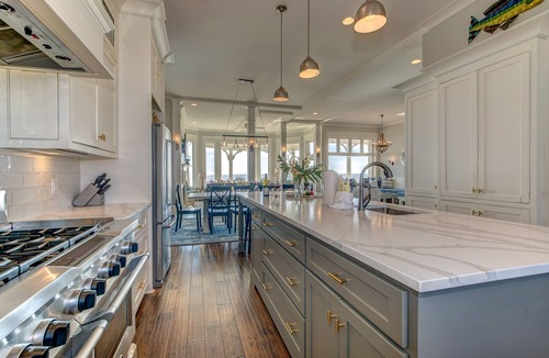 Isle of Palms House | Discounts! Sea Spray- 400 Ocean Blvd. Oceanfont! Six Bedroom, Sleeps 15, Private Pool/Hot Tub