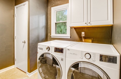 Whitemarsh Island House | Dog-friendly oasis with large yard, deck, fast WiFi, grill & central AC